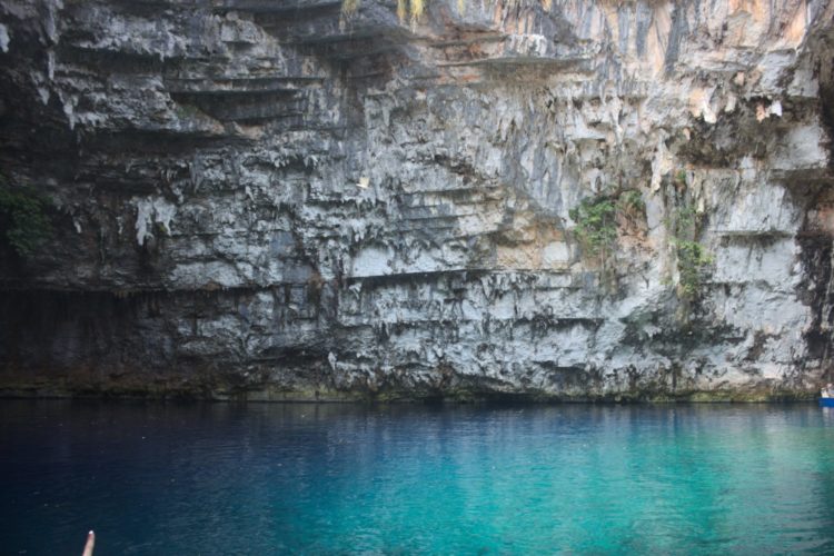 cueva melissani