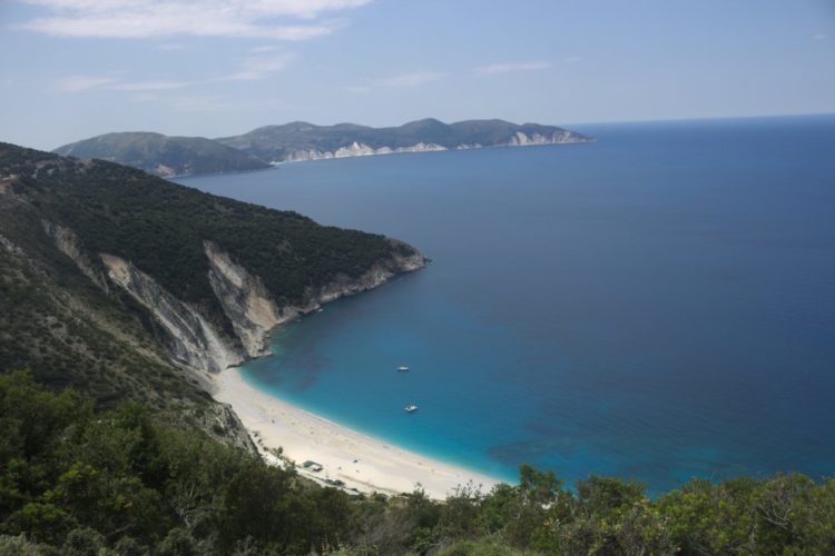 playa myrtos grecia