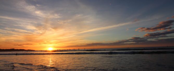 playa tamarindo atardecer cosas que hacer